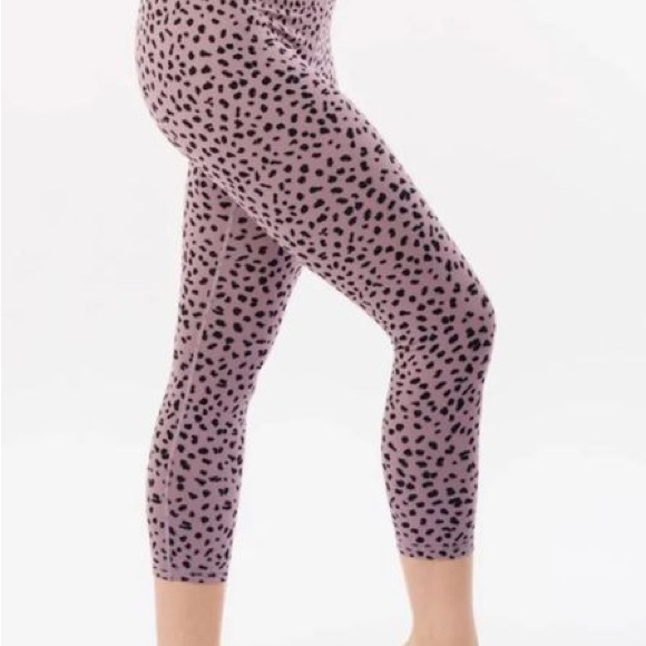 Zyia Lilac Jaguar Fit n Free Hi-rise 7/8 24” - Picture 2 of 7